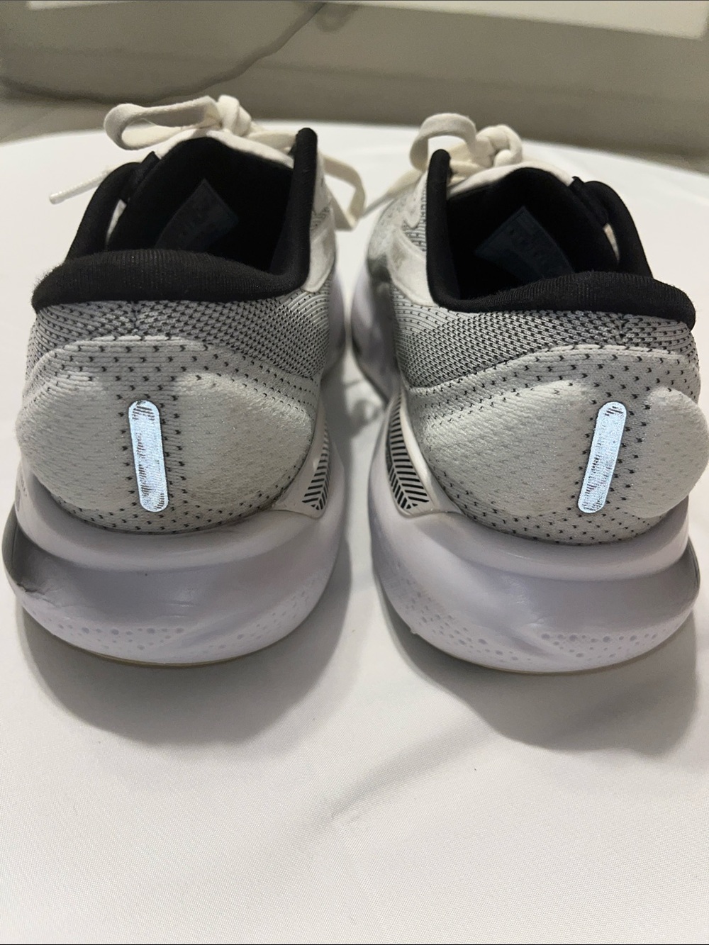 Brooks Women’s Running Shoes - White and Black - Picture 4 of 8